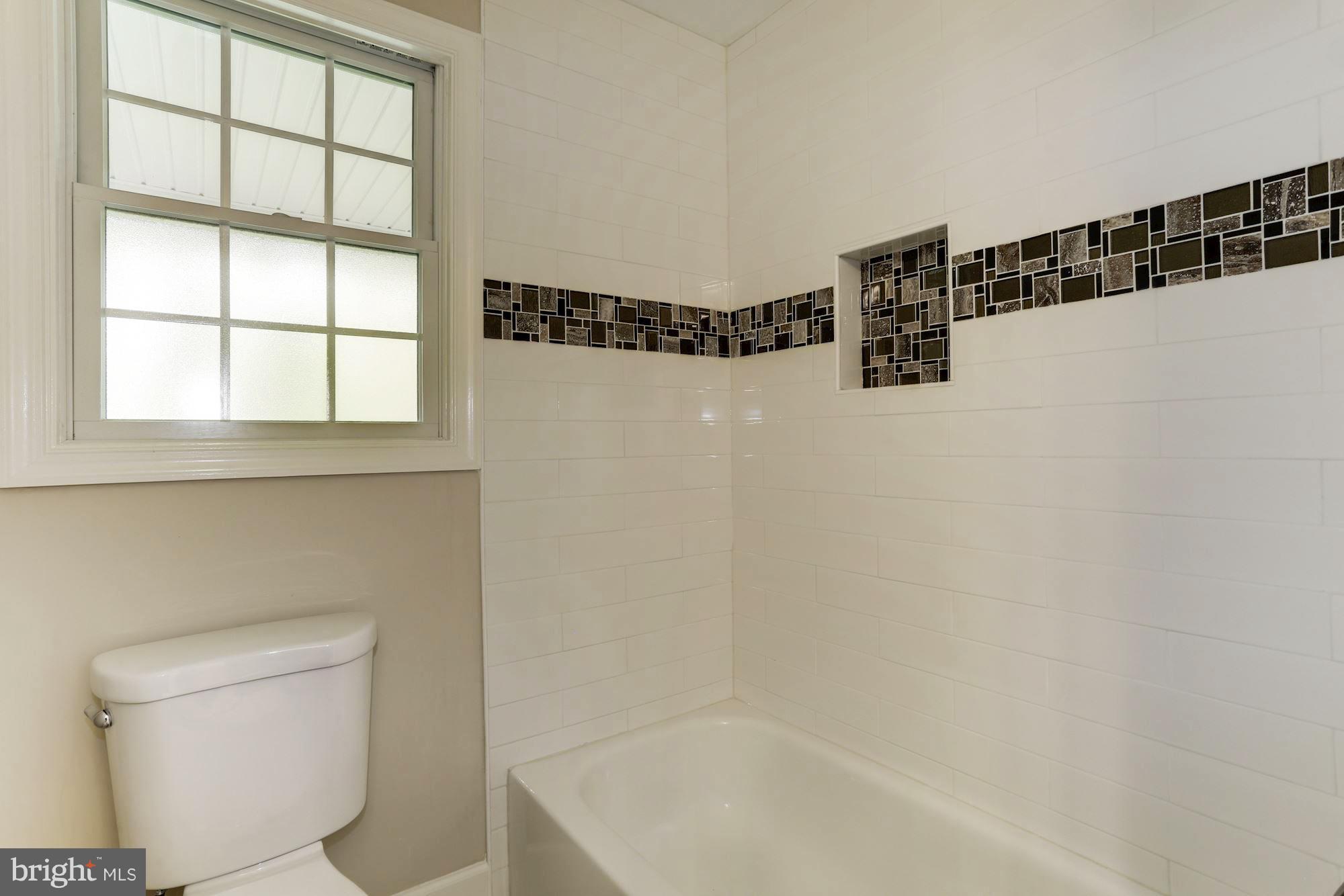 5804 Granby Road Derwood, MD 20855 - Photo 19 of 30 Beautiful Designer Tilework