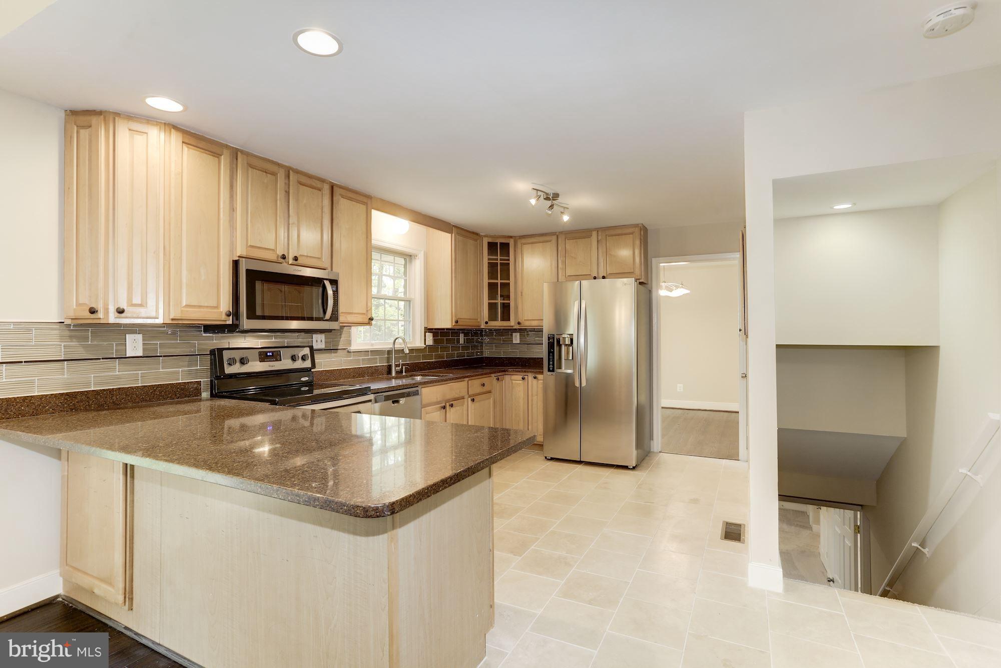 5804 Granby Road Derwood, MD 20855 - Photo 10 of 30 Beautiful Silestone Counter