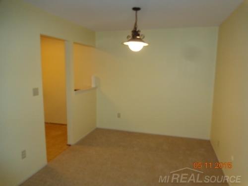 4973 East 10 Mile Road, Unit 14 Warren, MI 48091 - Photo 5 of 17 31248289-4.JPG