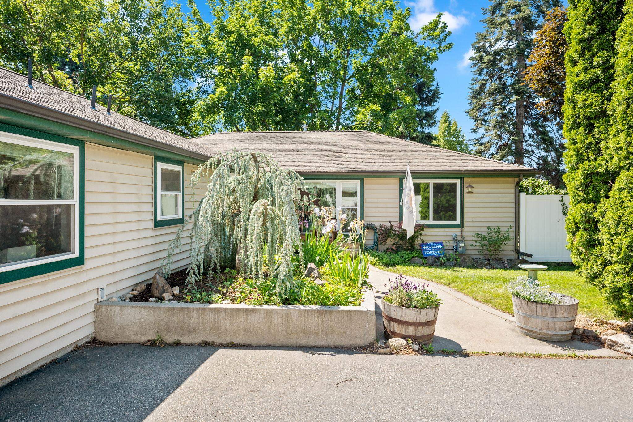 222 North Pierce Road Spokane Valley, WA 99206 - Photo 3 of 50