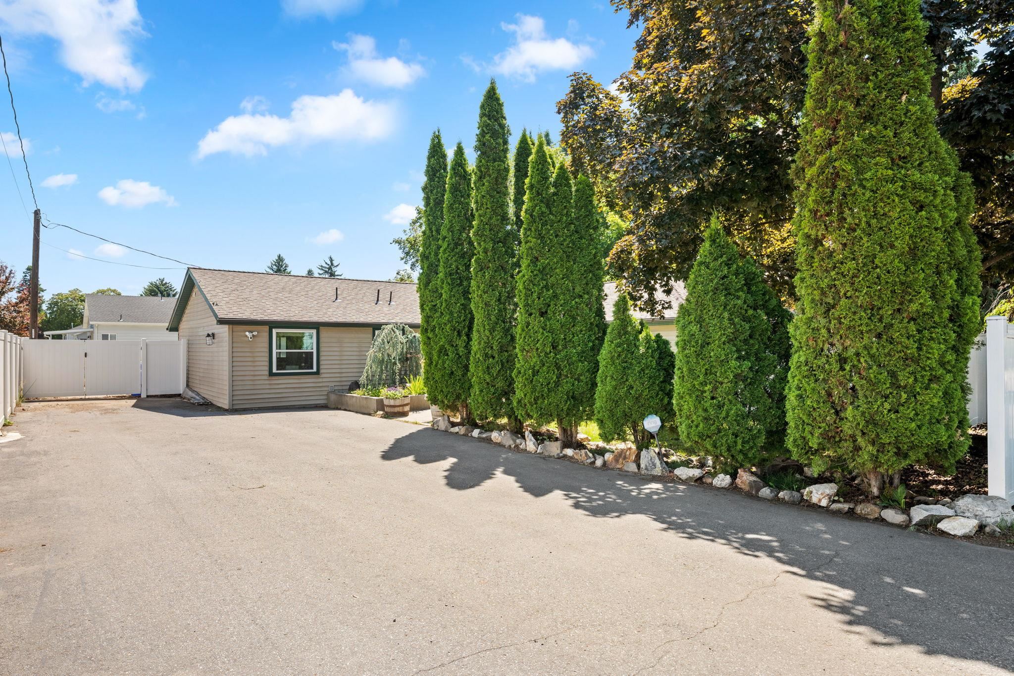 222 North Pierce Road Spokane Valley, WA 99206 - Photo 5 of 50