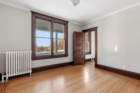 $390,000 | 140 Belvidere Street West, West St. Paul, MN 55118