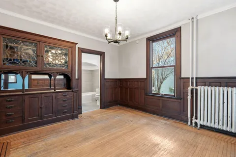 $390,000 | 140 Belvidere Street West, West St. Paul, MN 55118