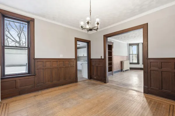 $390,000 | 140 Belvidere Street West, West St. Paul, MN 55118