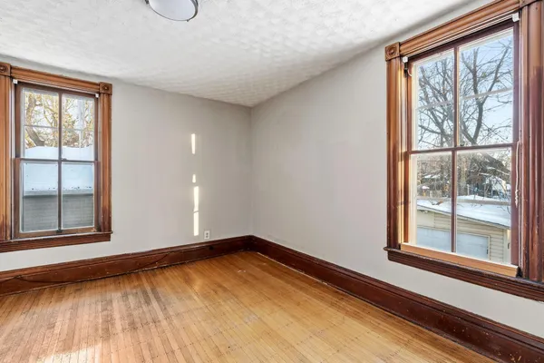 $390,000 | 140 Belvidere Street West, West St. Paul, MN 55118