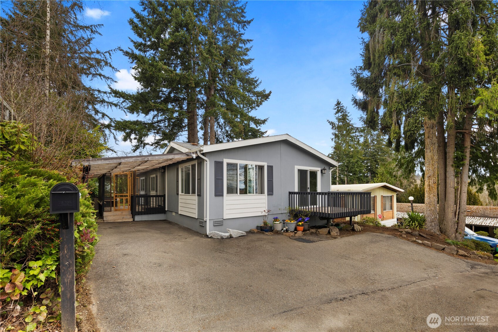 23708 Locust Way, Unit 11B Bothell, WA 98021 - Photo 1 of 23