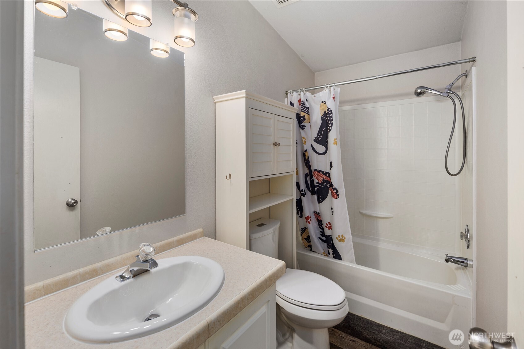 23708 Locust Way, Unit 11B Bothell, WA 98021 - Photo 15 of 23 Gallery Image 15