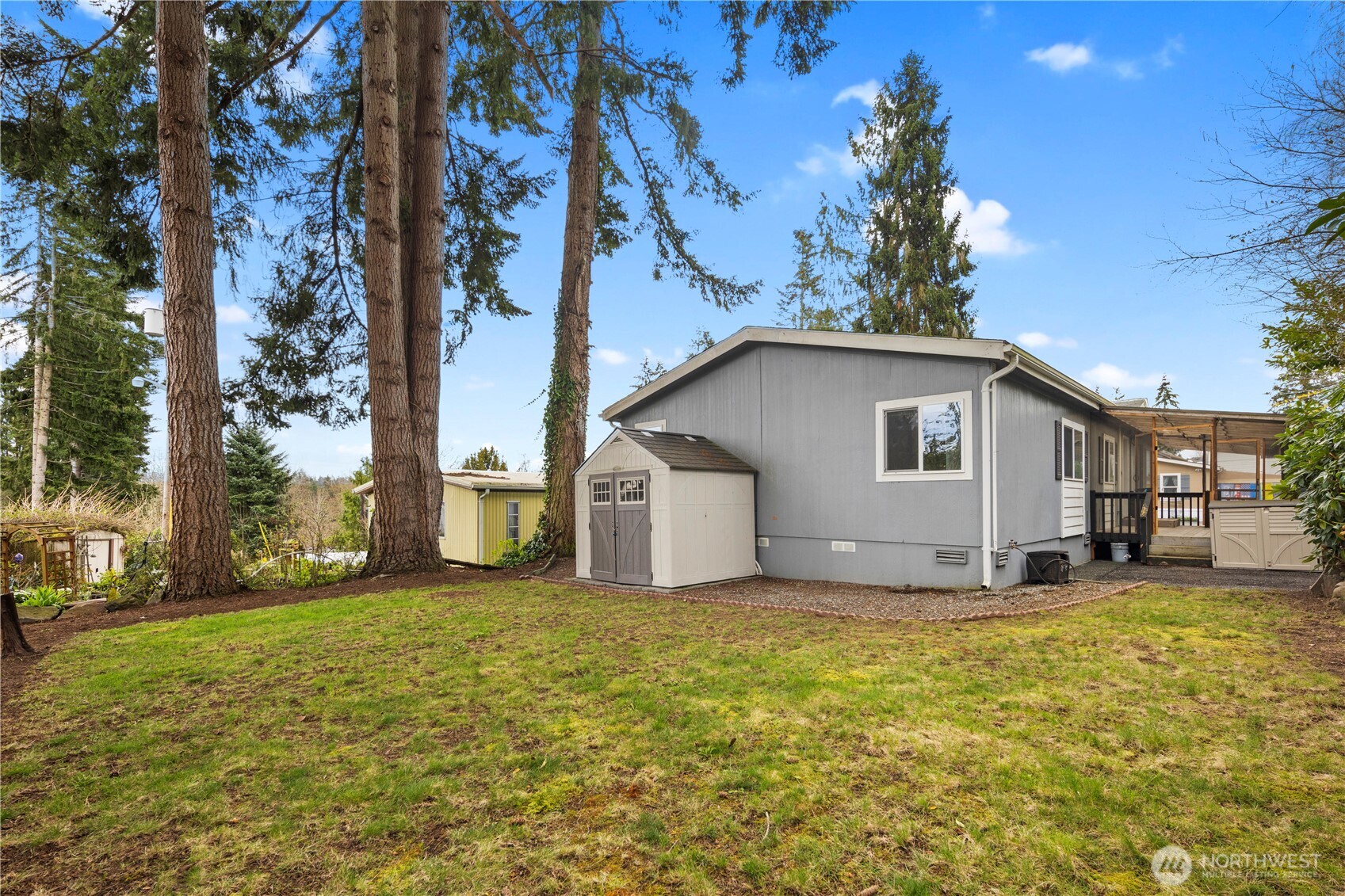23708 Locust Way, Unit 11B Bothell, WA 98021 - Photo 2 of 23 Gallery Image 2