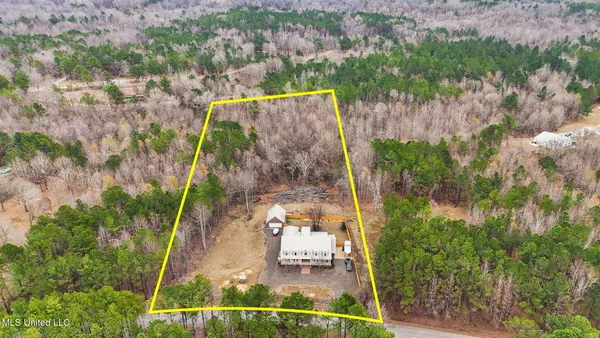 $609,900 | 139 Pine Ridge Cove, Holly Springs, MS 38635