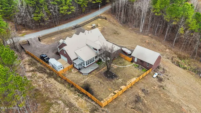 $624,900 | 139 Pine Ridge Cove, Holly Springs, MS 38635