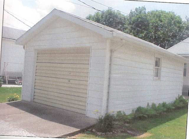 826 Ridgeway Avenue Vincennes, IN 47591 - Photo 9 of 9 Gallery Image 9
