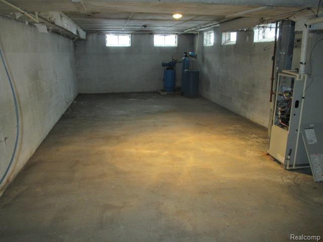 355 North Gates Road Sandusky, MI 48471 - Photo 13 of 18 IMG_0456.jpg