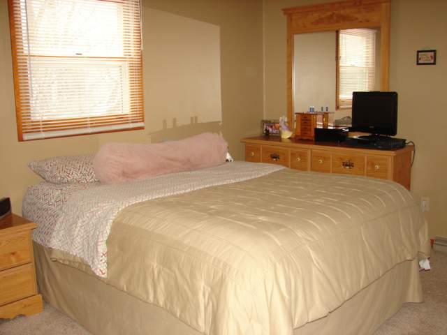 2007 West Middlebury Road Freeport, IL 61032 - Photo 5 of 11 Gallery Image 5