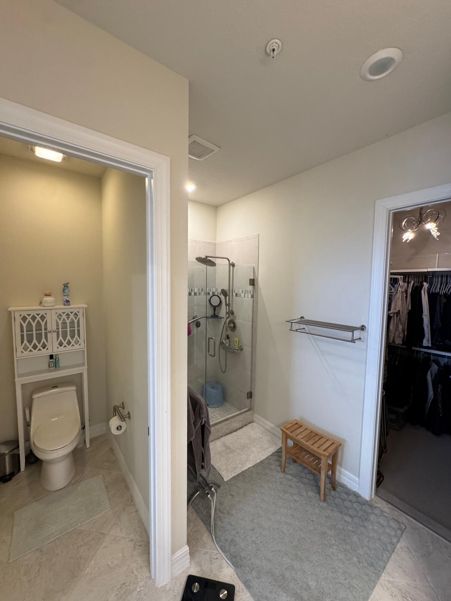 21872 Canadensis Circle, Unit 202 Boca Raton, FL 33428 - Photo 36 of 43 primary bathroom