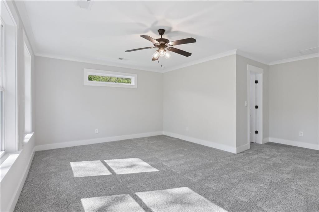 992 Coleman Street Southwest Atlanta, GA 30310 - Photo 14 of 18 a view of an empty room