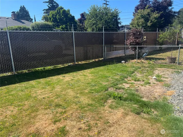 $134,900 | 5514 112th Ave Court East, Unit 3, Puyallup, WA 98372