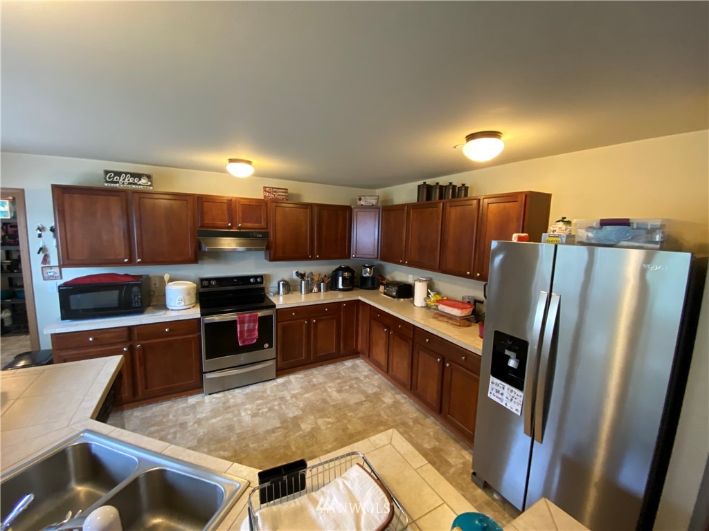 3157 Sheaser Way DuPont, WA 98327 - Photo 11 of 19