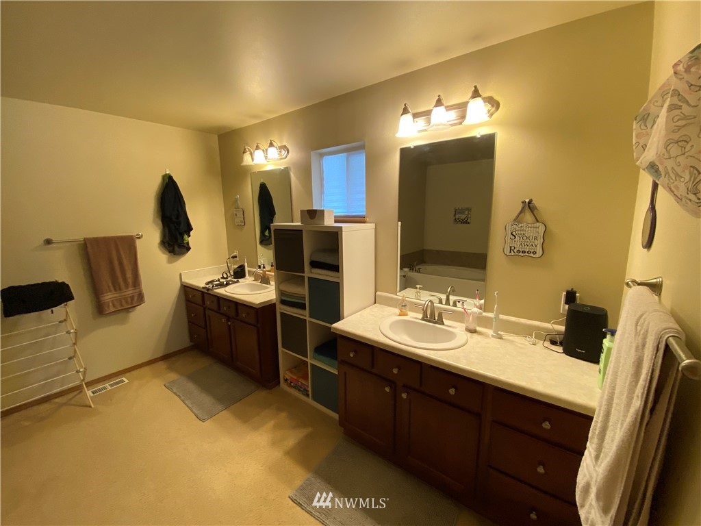 3157 Sheaser Way DuPont, WA 98327 - Photo 14 of 19