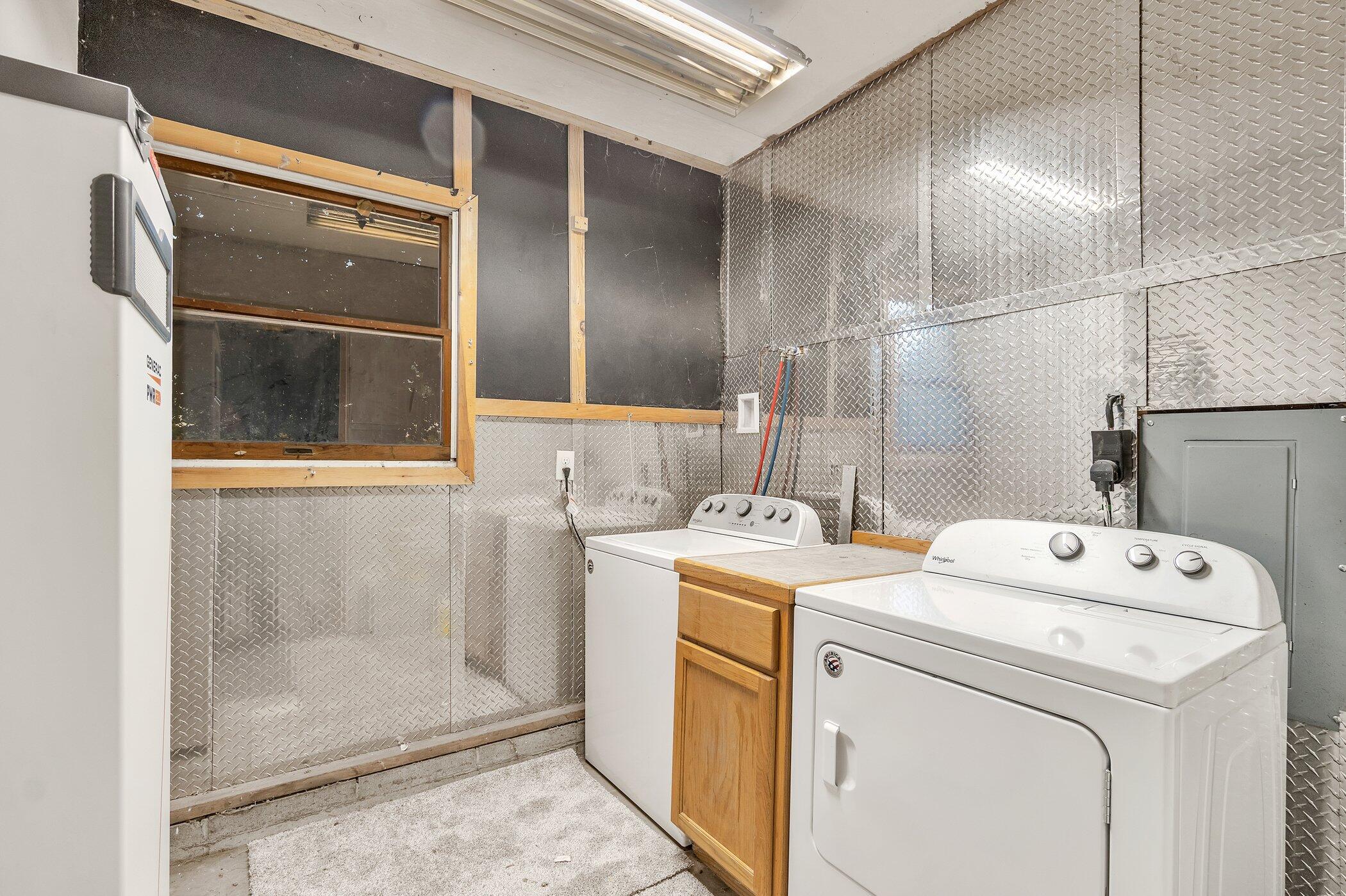 12700 Gates Road Cement City, MI 49233 - Photo 33 of 44 12700-Gates-Rd-WindowStill-Real-Estate-P