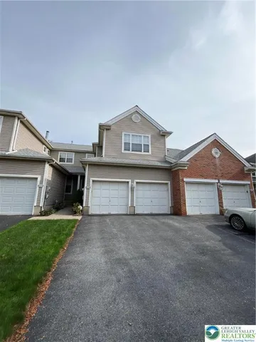 $2,600 | 4224 Creek Road, Allentown, PA 18104