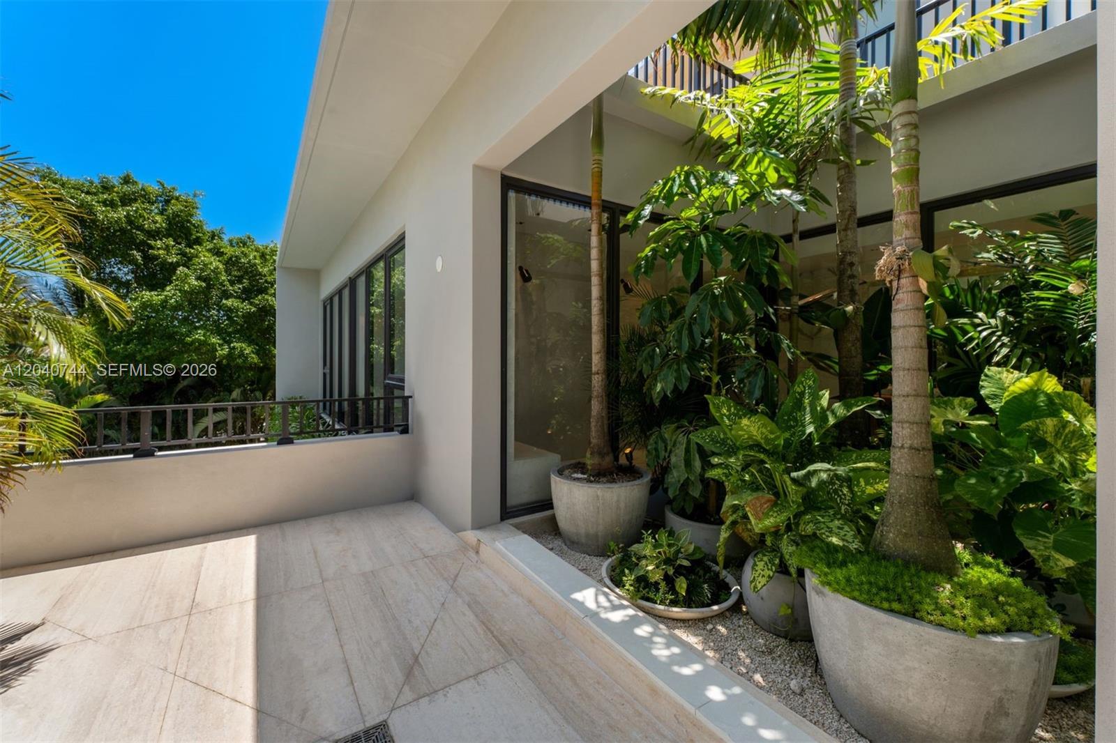 165 Hampton Lane Key Biscayne, FL 33149 - Photo 29 of 50