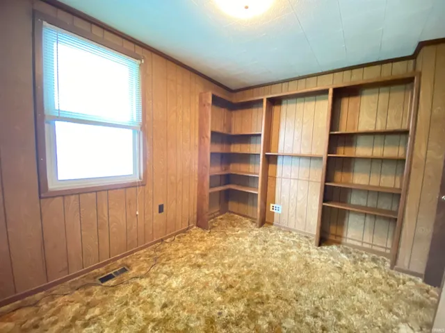 $89,900 | 708 South Meridian Street, Jasonville, IN 47438