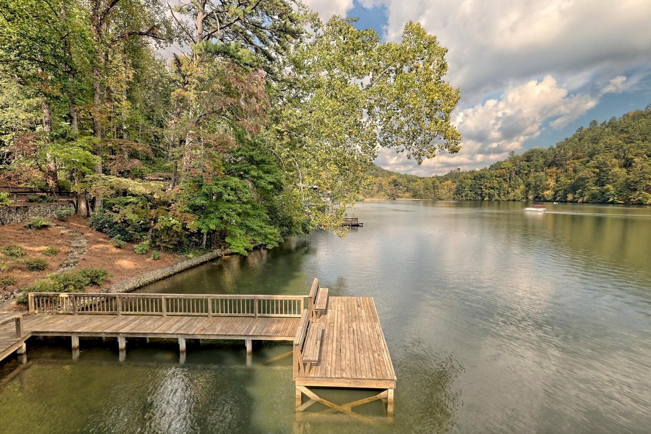 728 Oscar Rock Road Clayton, GA 30525 - Photo 31 of 40 a view of a lake with houses