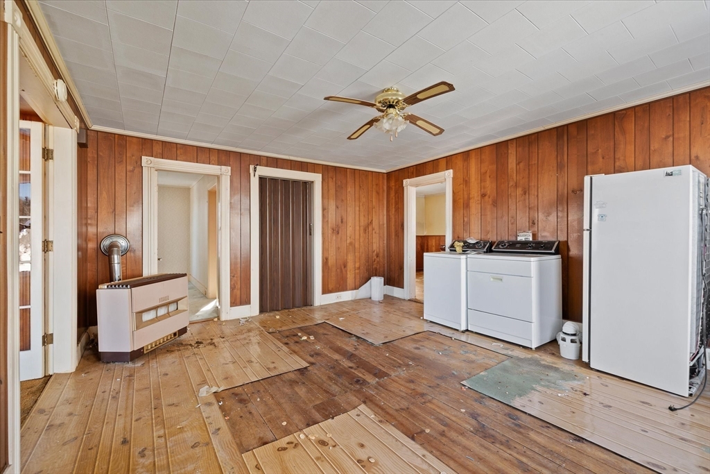 207 Hamilton Street Southbridge, MA 01550 - Photo 19 of 39