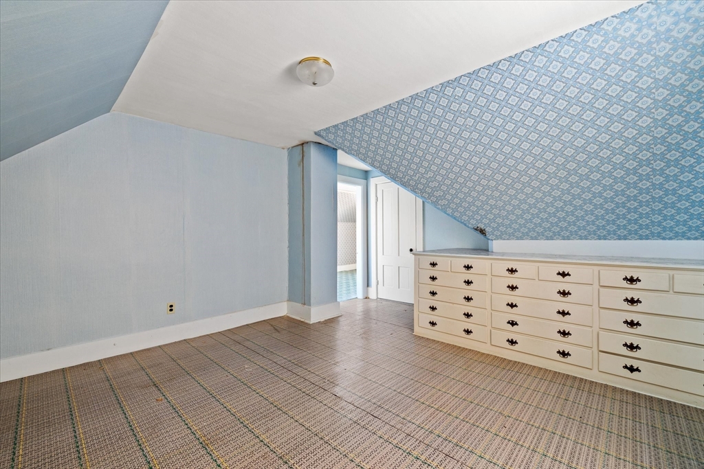207 Hamilton Street Southbridge, MA 01550 - Photo 31 of 39 a view of an empty room
