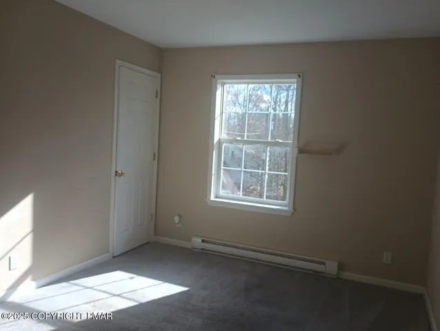 $2,200 | 494 Country Pl Drive, Tobyhanna, PA 18466