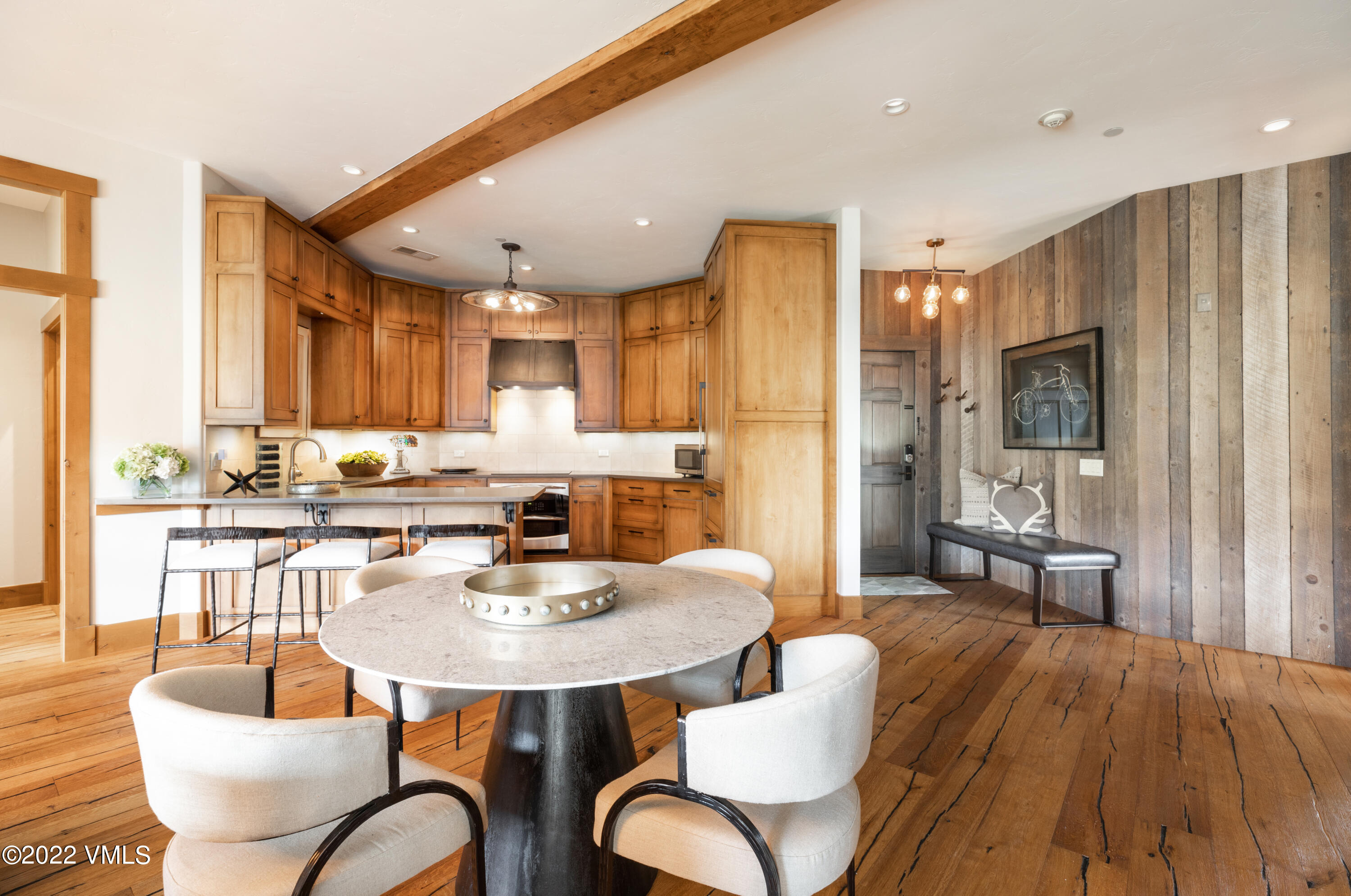 225 Main Street, Unit R401 Edwards, CO 81632 - Photo 3 of 13 riverwalk_opal_401_interior_dining