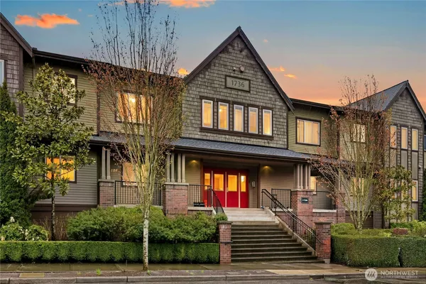 $536,960 | 1736 10th Avenue Northeast, Unit C213, Issaquah, WA 98029