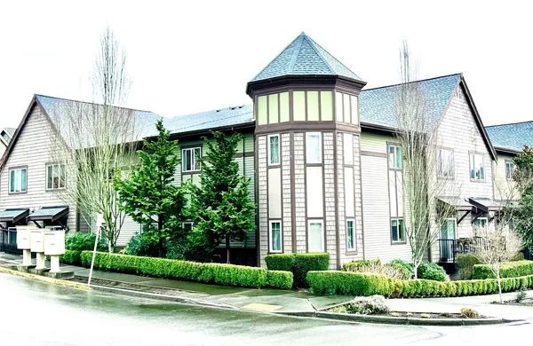 $536,960 | 1736 10th Avenue Northeast, Unit C213, Issaquah, WA 98029