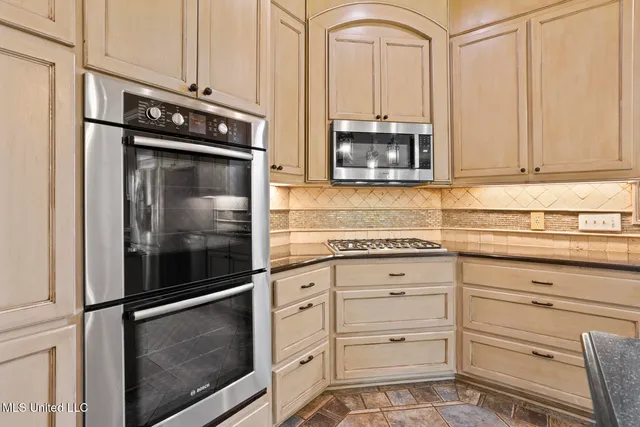 $694,000 | 806 Woodland Pine Street, Flowood, MS 39232