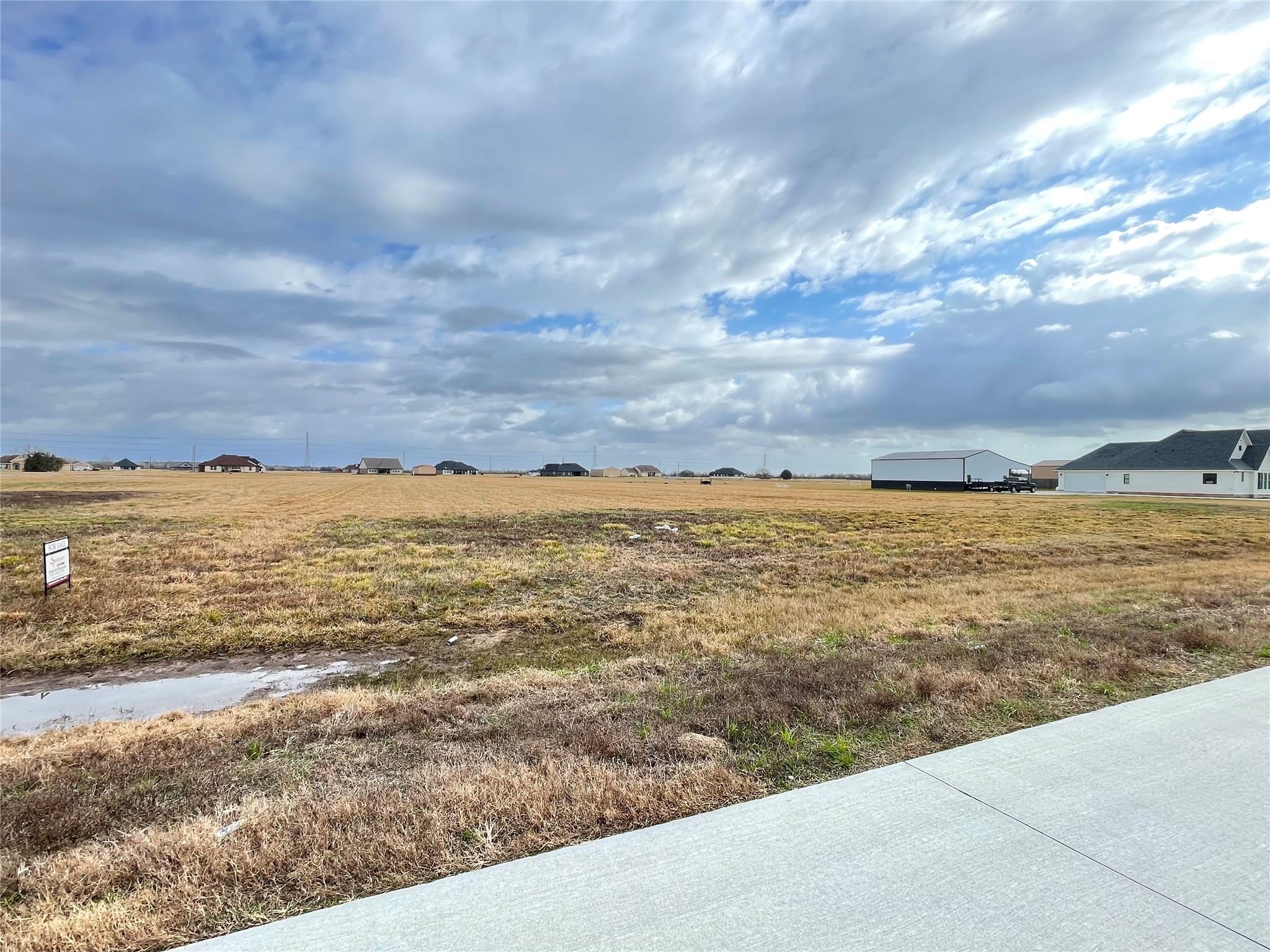 590 Longhorn Trail Angleton, TX 77515 - Photo 3 of 12