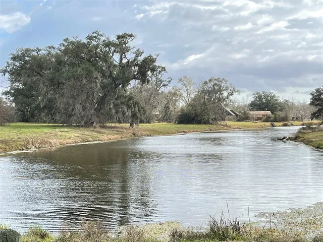 $55,000 | 590 Longhorn Trail, Angleton, TX 77515