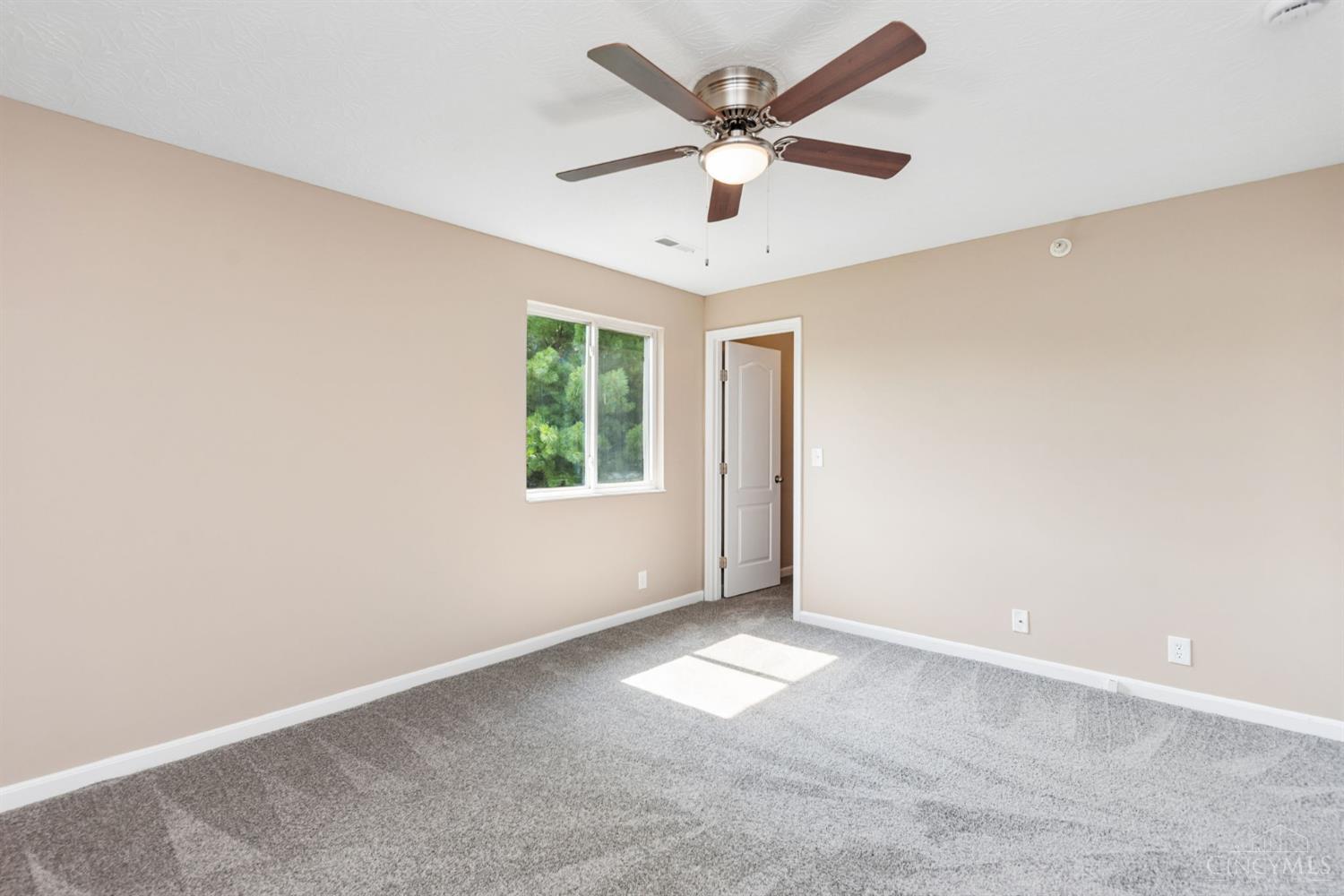 3414 North Bend Road, Unit 8 Cincinnati, OH 45247 - Photo 21 of 36
