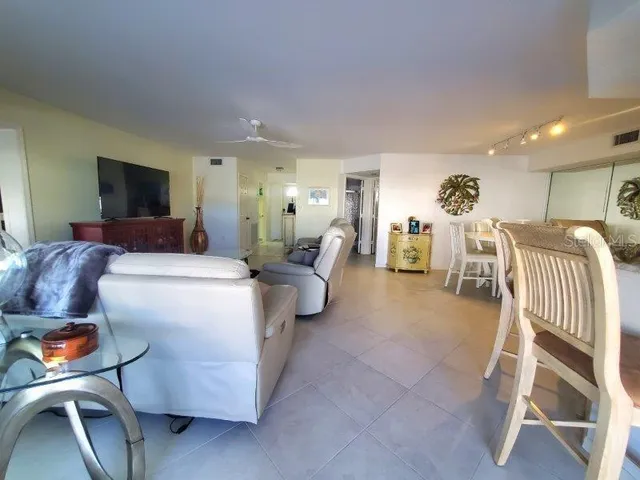 $4,000 | 130 Breakers Court, Unit 212, Punta Gorda, FL 33950