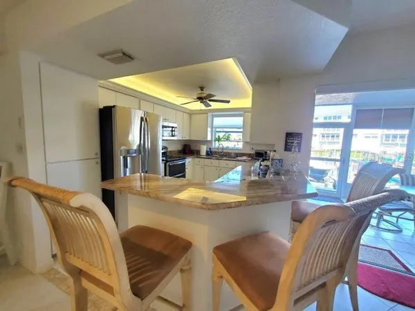 $4,000 | 130 Breakers Court, Unit 212, Punta Gorda, FL 33950