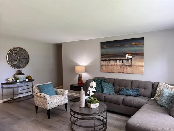 $2,685 | Undisclosed Address, Central Islip, NY 11722