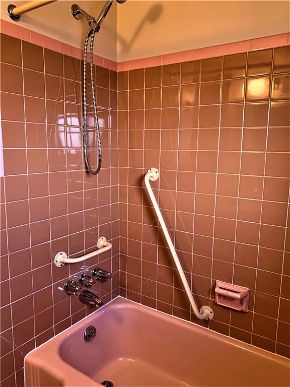 357 Twin Oaks Road Pittsburgh, PA 15243 - Photo 21 of 25