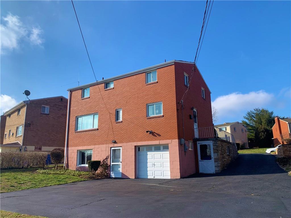 357 Twin Oaks Road Pittsburgh, PA 15243 - Photo 4 of 25