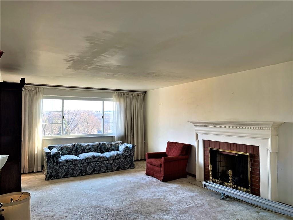 357 Twin Oaks Road Pittsburgh, PA 15243 - Photo 6 of 25