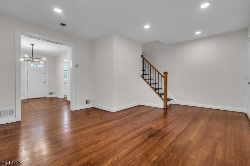 1663 Columbus Place Rahway, NJ 07065 - Photo 6 of 25