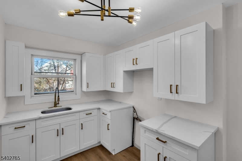 1663 Columbus Place Rahway, NJ 07065 - Photo 9 of 25