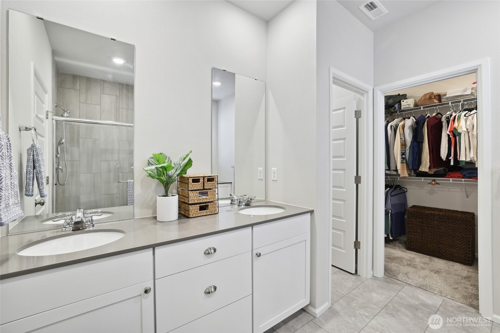 1020 Panoramic Loop Bremerton, WA 98312 - Photo 14 of 31