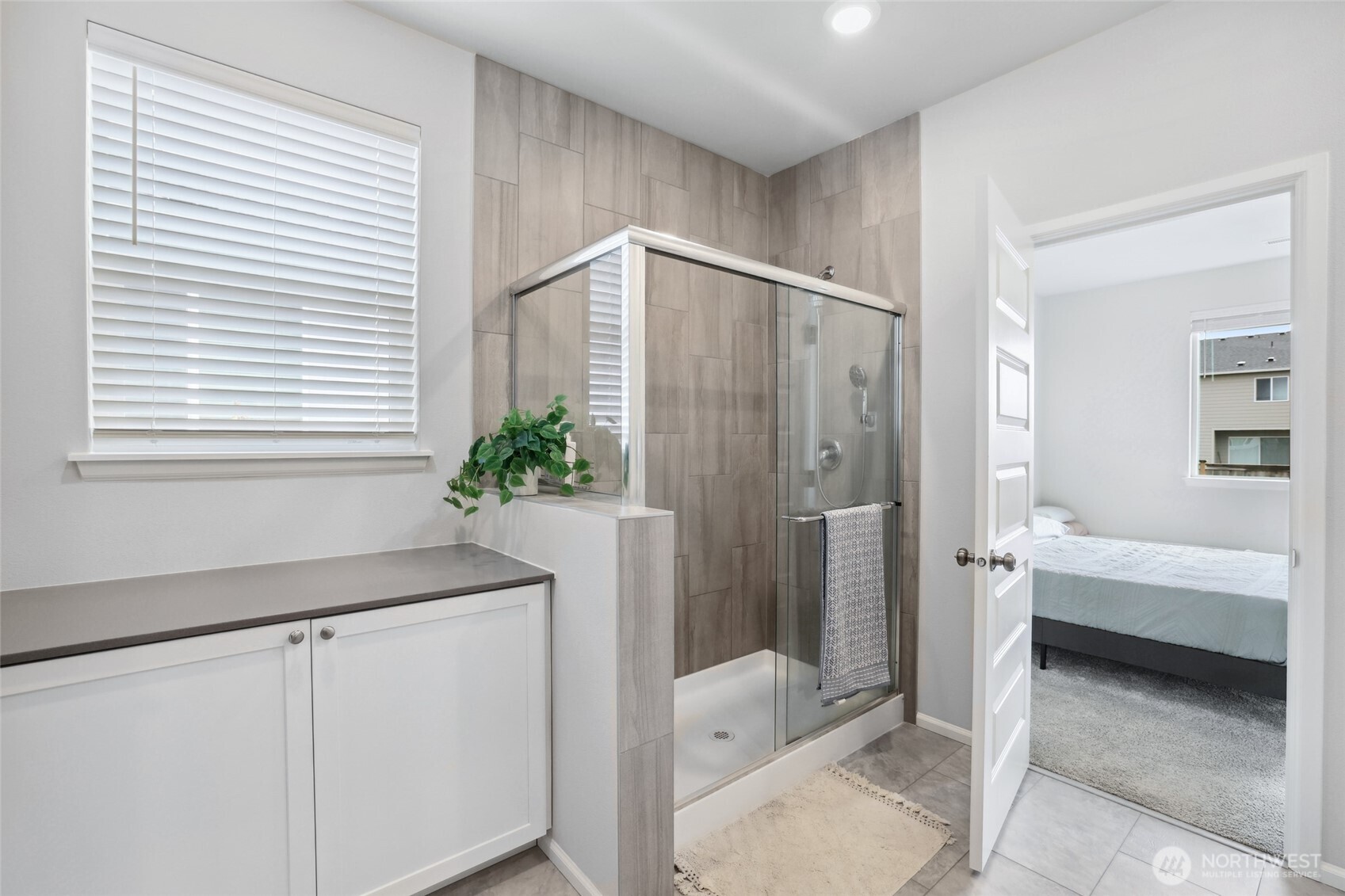 1020 Panoramic Loop Bremerton, WA 98312 - Photo 15 of 31