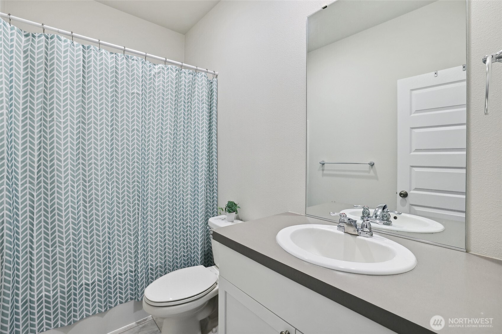 1020 Panoramic Loop Bremerton, WA 98312 - Photo 18 of 31