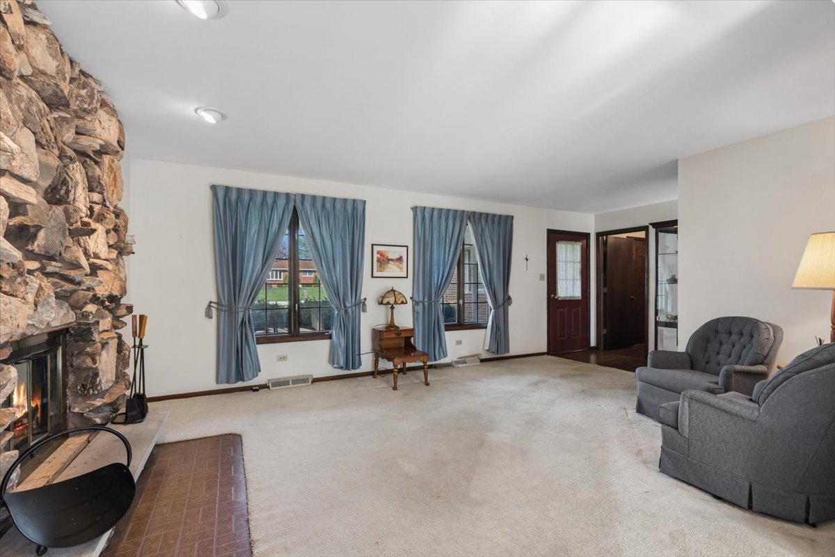 24821 South Michaels Street Crete, IL 60417 - Photo 6 of 25