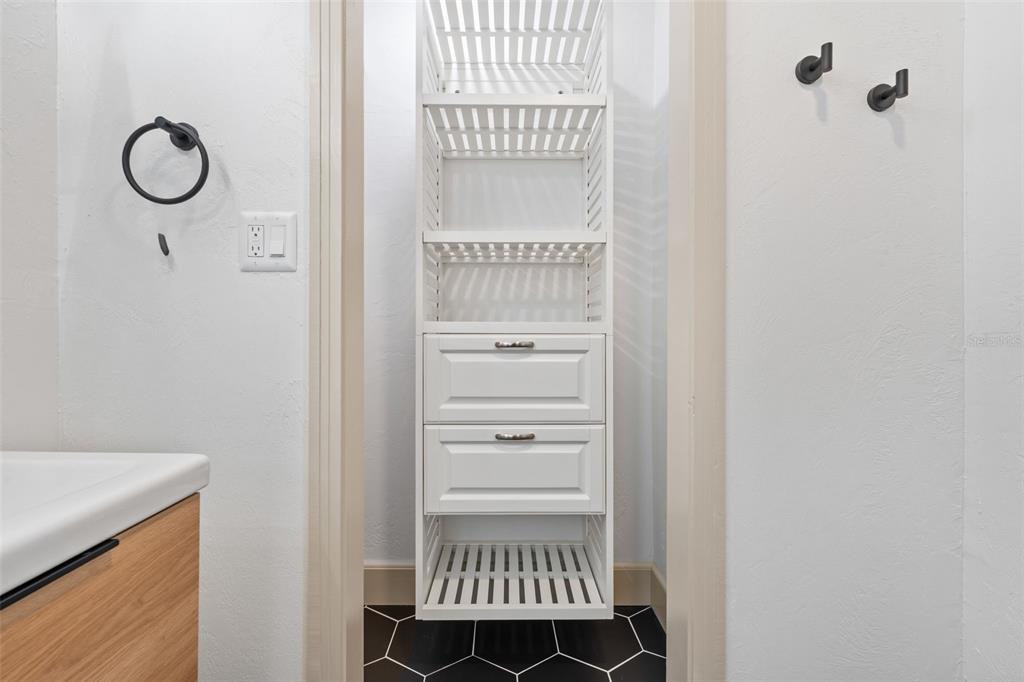 815 Northeast 12th Avenue Gainesville, FL 32601 - Photo 27 of 31 a view of a bathroom with a window